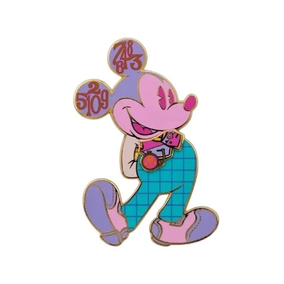 Disney Parks Mickey Mouse Main Attraction It’s A Small World Limited Release Pin - Picture 5 of 6